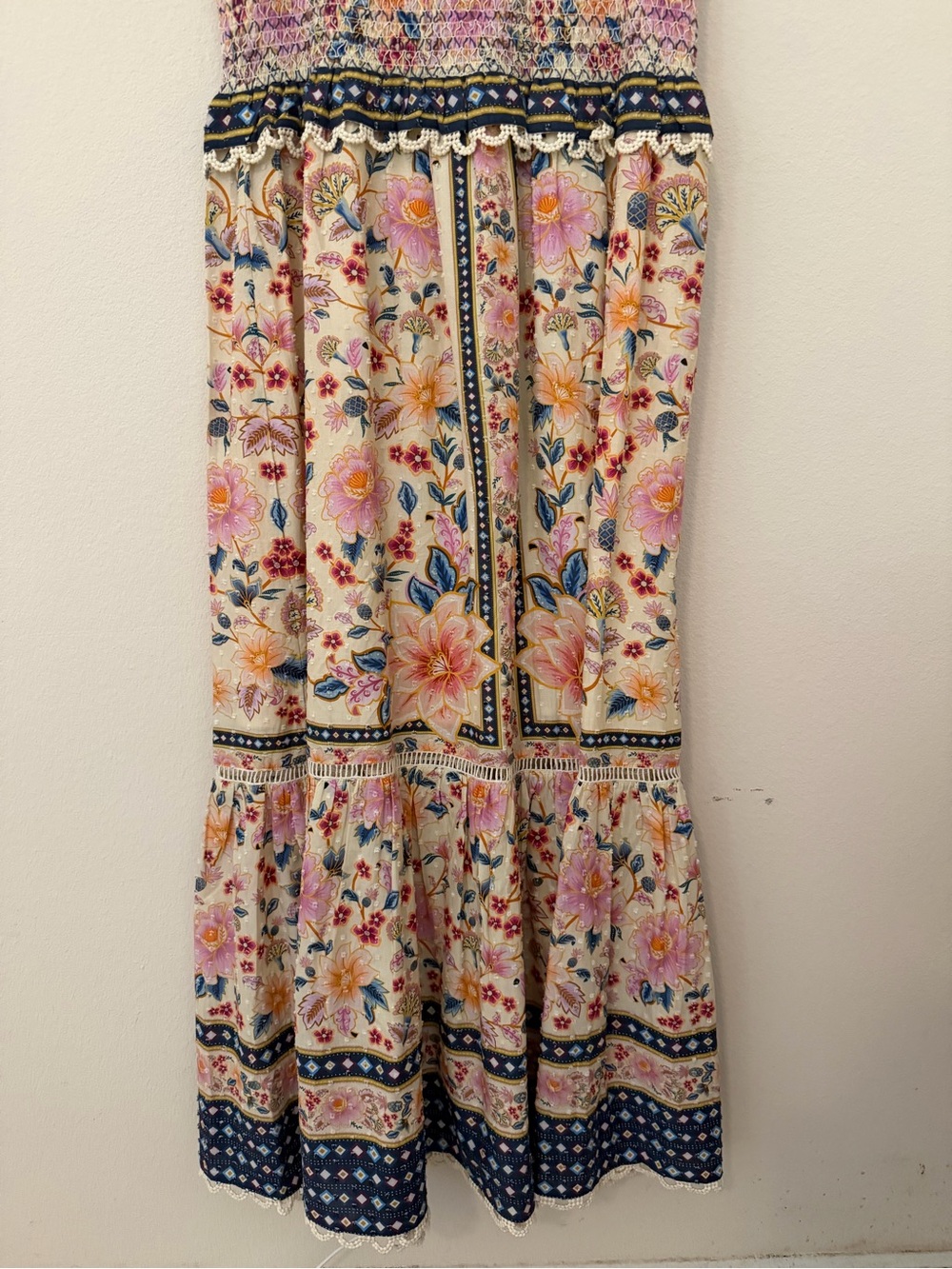 FARM Rio Superbloom Tapestry Maxi Dress Size Medium Feminine Resortwear Summer - Picture 6 of 11